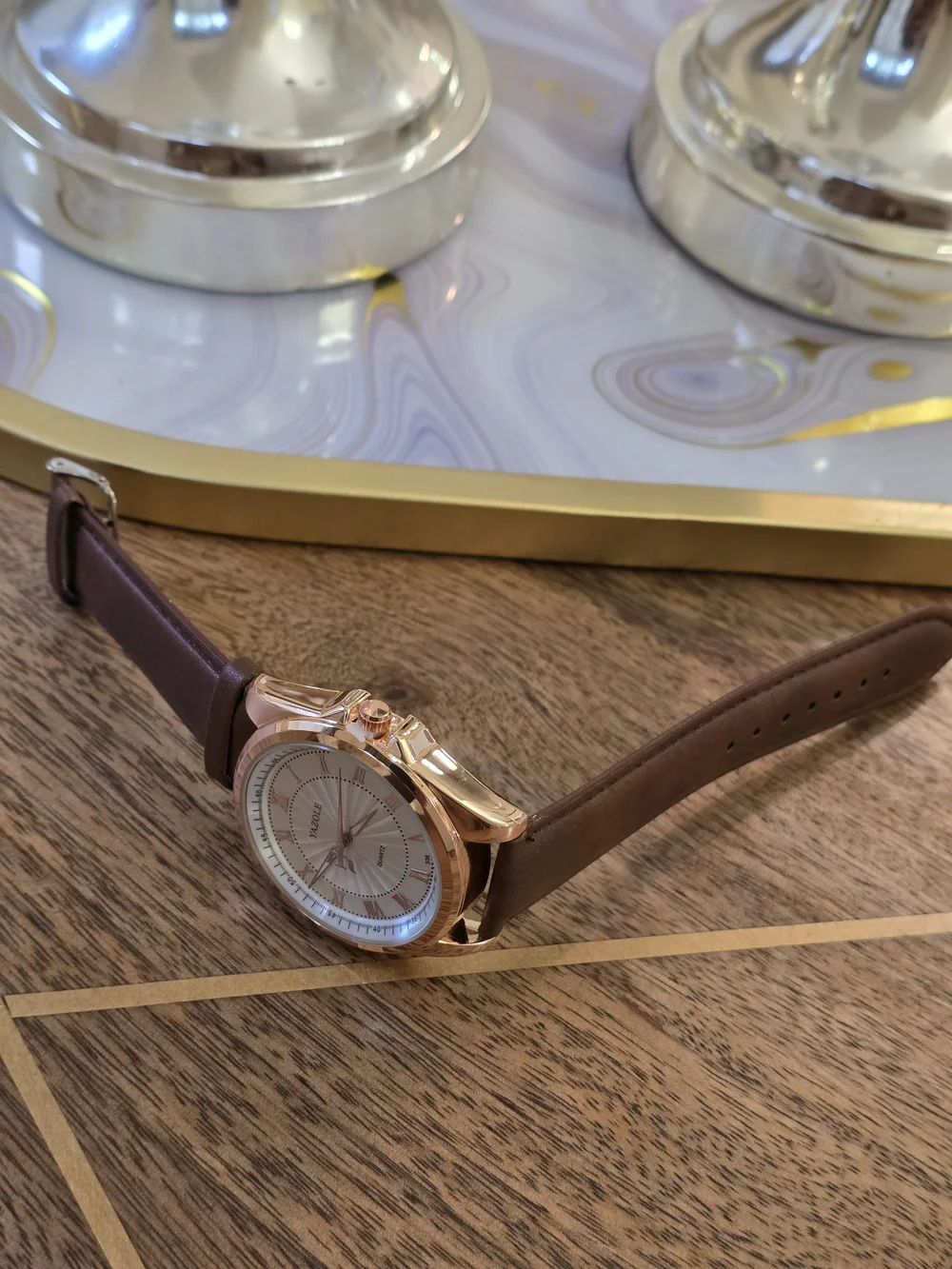 Yazole Men’s Brown Leather Strap Rose Gold Case Classic Quartz Watch